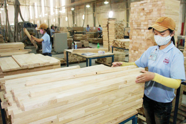 Doanh nghiệp ngành gỗ bàn cách tối ưu lợi thế