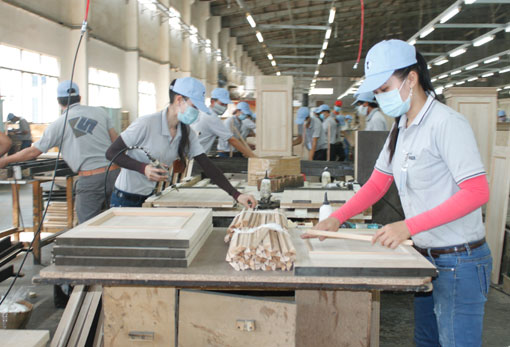 Cần kiểm soát nguồn gỗ nhập khẩu từ Campuchia