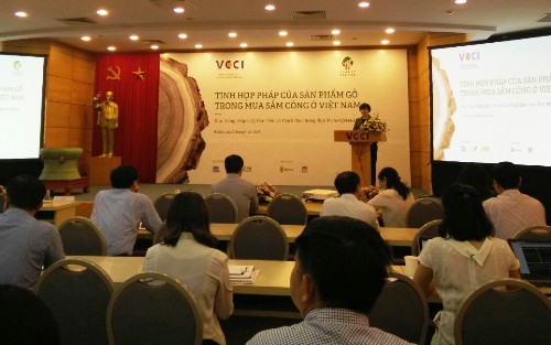 Lan tỏa sử dụng gỗ hợp pháp trong mua sắm công