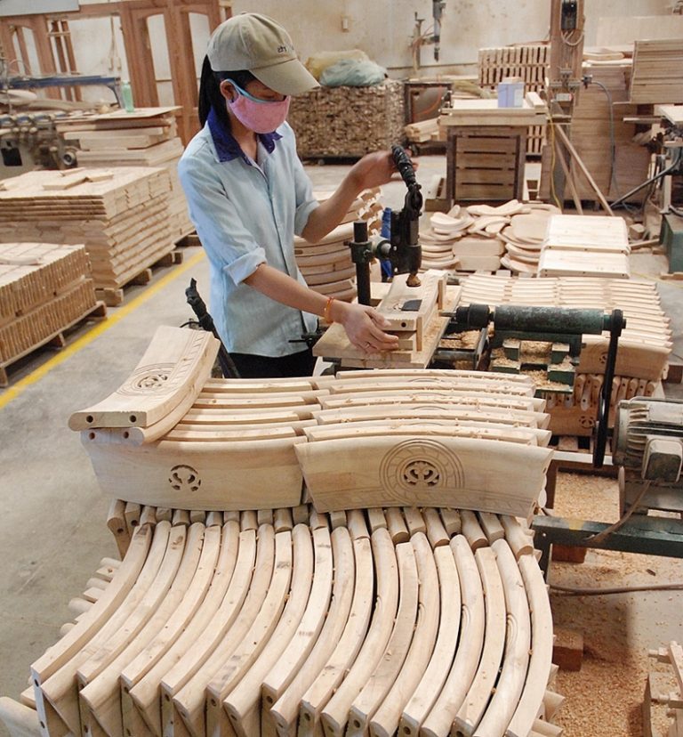 CẦN ĐẢM BẢO NGUỒN GỐC GỖ NGUYÊN LIỆU