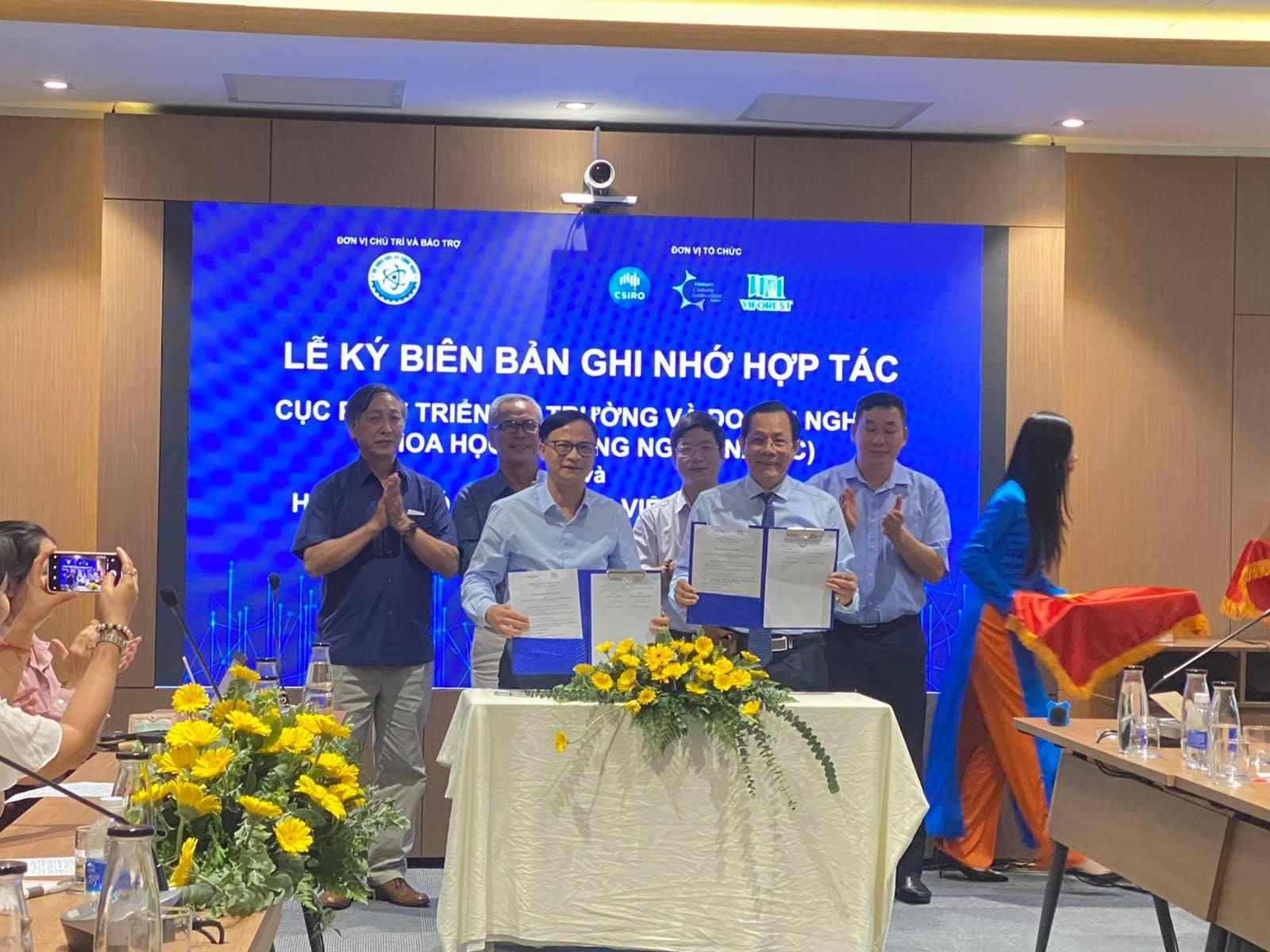 Hội thảo: "Phát triển thị trường khoa học và công nghệ trong ngành hàng đồ gỗ"