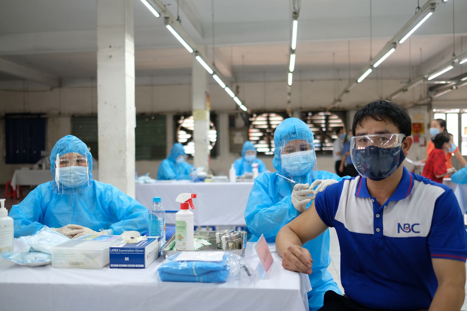 ĐỀ NGHỊ ƯU TIÊN CÁC DOANH NGHIỆP NGÀNH GỖ ĐƯỢC TIÊM VACCINE PHÒNG COVID-19
