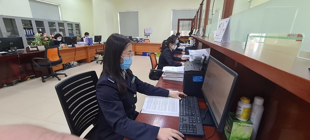 Xung đột quân sự Nga-Ucraina nhiều lô hàng không xuất được, Hải quan hỗ trợ gì?